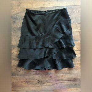 The Limited Black Tiered Ruffle Skirt Women’s Size 2 – Work to Evening Staple